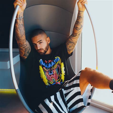 maluma con donatella versace|Maluma Crowned Fashion King as New Face of Versace.